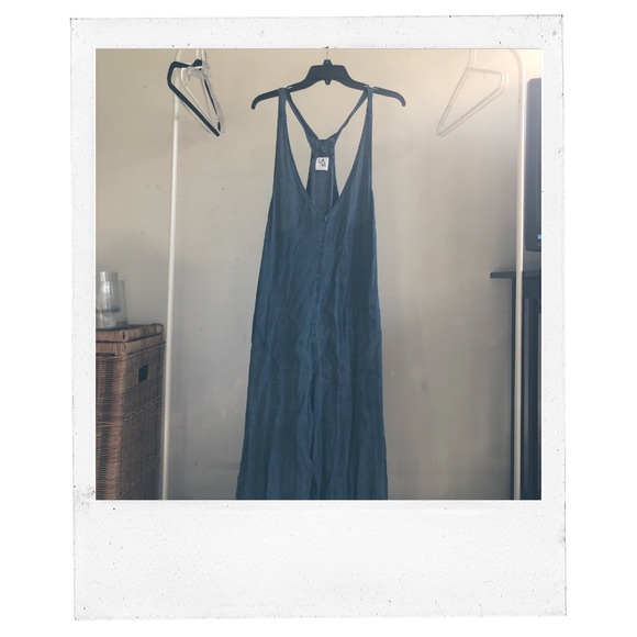 Stretchy Denim Jumpsuit w/Pockets - Picture 2 of 6